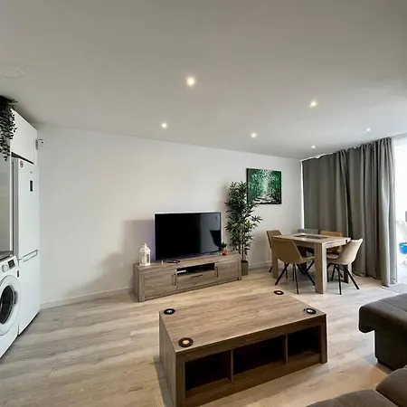 Casa De Los Suenos - 2 Bedroom Modern In Puerto Del Carmen * Puerto del Carmen (Lanzarote)
